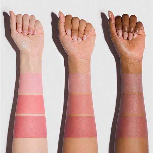 رژ لب و رژگونه 3 طبقه استرابری ویرل شیگلم رژ لب و رژگونه 3 طبقه استرابری ویرل شیگلم